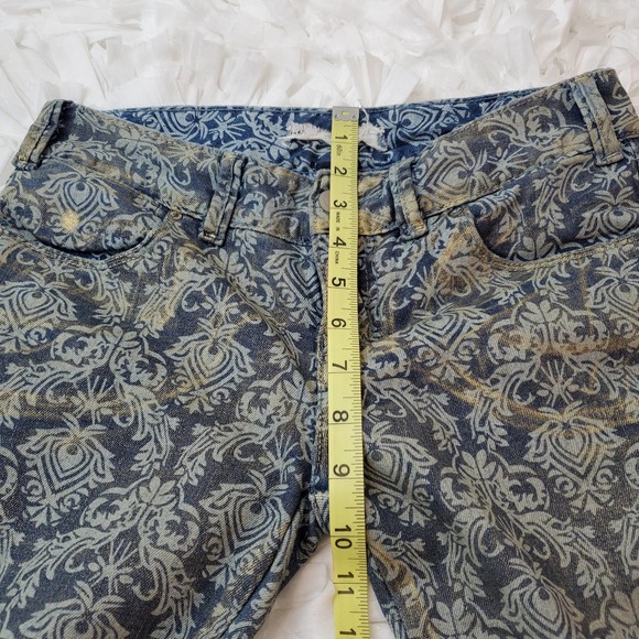 Free People Blue and Cream Patterned Skinny Jeans - Picture 13 of 16